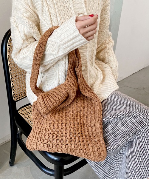 florist（フローリスト）の「【A4収納可】編みニットトートバッグ（トートバッグ・レディース・オフホワイト/ベージュ/キャメル/モカ/ブラック・FREE）」の20枚目の写真