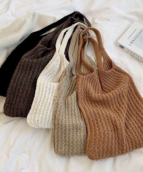 florist（フローリスト）の「【A4収納可】編みニットトートバッグ（トートバッグ・レディース・オフホワイト/ベージュ/キャメル/モカ/ブラック・FREE）」の8枚目の写真