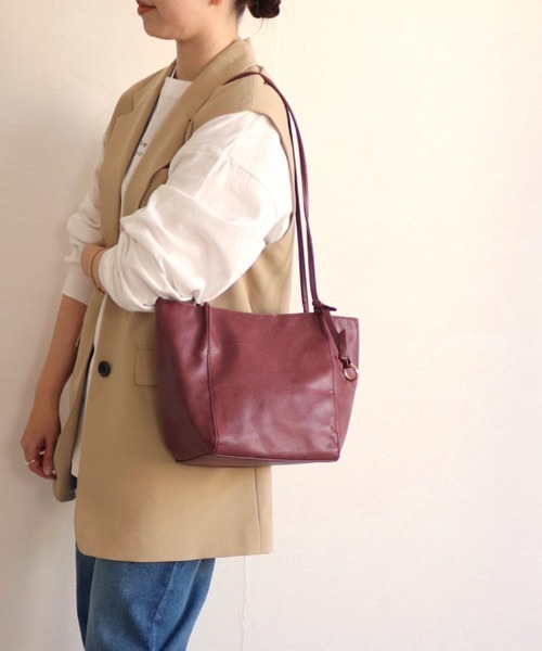 T・S・L（ティーエスエル）の「ロングハンドルトートバッグ（トートバッグ・レディース・ブラック/ブラウン/ボルドー/マスタード/グレイッシュベージュ・FREE）」の5枚目の写真