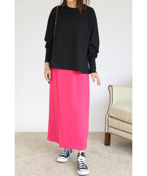 &. NOSTALGIA（アンドドットノスタルジア）の「【ZOZO限定】スムースタッチスリットタイトロングスカート（スカート・レディース・ブラック/パープル/ピンク/オレンジ/グリーン/グレイッシュベージュ/テラコッタ・FREE）」の15枚目の写真