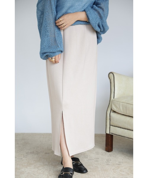 &. NOSTALGIA（アンドドットノスタルジア）の「【ZOZO限定】スムースタッチスリットタイトロングスカート（スカート・レディース・ブラック/パープル/ピンク/オレンジ/グリーン/グレイッシュベージュ/テラコッタ・FREE）」の16枚目の写真