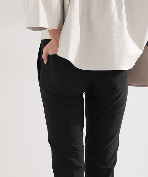 Bou Jeloud（ブージュルード）の「《抗菌・防臭加工》着丈＋3cm バック切替ラインHAKIYASEパンツ（その他パンツ・レディース・オリーブ/ブラック/グレー/ブルー/ベージュ/ボルドー・36/38/40/42/34）」の16枚目の写真