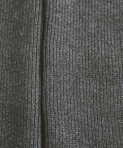 A part by（アパートバイ）の「ニットアームウォーマー（手袋・レディース・チャコールグレー/ベージュ・FREE）」の4枚目の写真