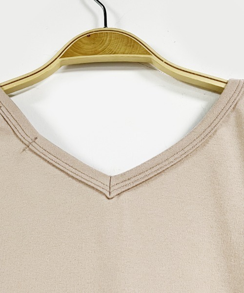 Doux Belle(ドゥーベル)の「裏起毛カットソー バックVネック(Tシャツ/カットソー・レディース・ライトグレー/ホワイト/ベージュ/ネイビー/ブラック・MEDIUM/LARGE)」の11枚目の写真