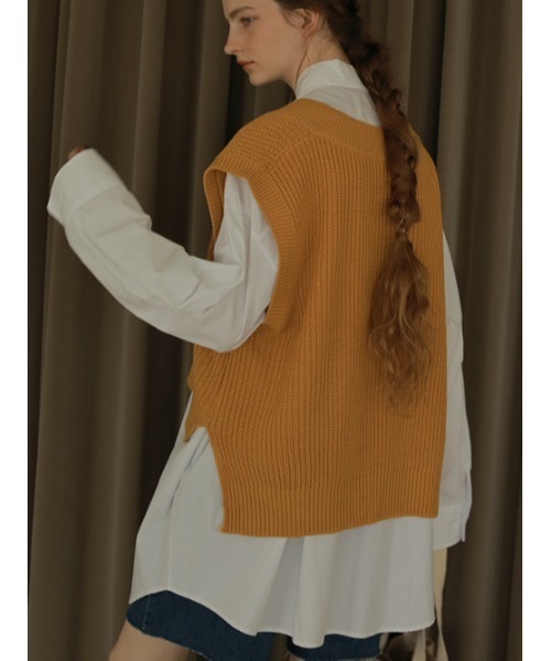 AMAIL（アマイル）の「Bulky deep vest（ベスト・レディース・グレー/ホワイト/マスタード・FREE）」の11枚目の写真