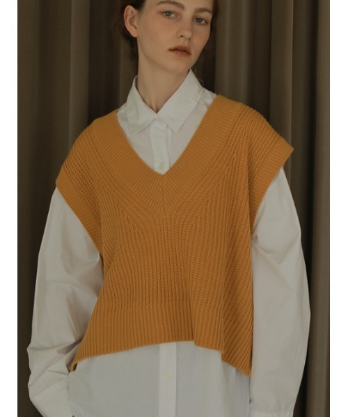 AMAIL（アマイル）の「Bulky deep vest（ベスト・レディース・グレー/ホワイト/マスタード・FREE）」の14枚目の写真