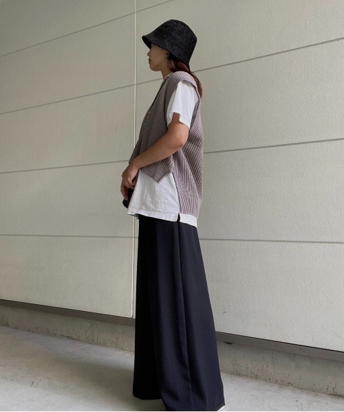 AMAIL（アマイル）の「Bulky deep vest（ベスト・レディース・グレー/ホワイト/マスタード・FREE）」の8枚目の写真