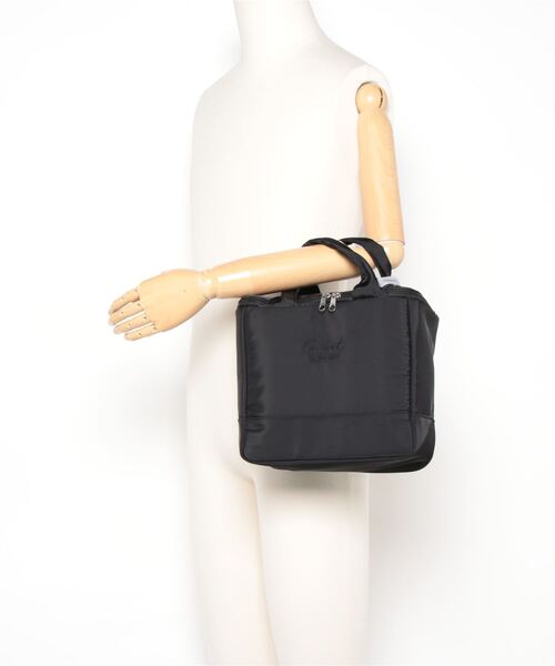 DONOBAN（ドノバン）の「保冷ソフト素材ランチボックス（ハンドバッグ・レディース・ベージュ/ブラック/ブルー・F）」の7枚目の写真