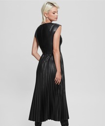 Guess（ゲス）の「Teri Faux-Leather Dress（ワンピース）」 - WEAR