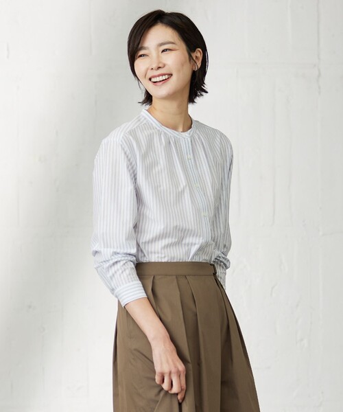 J.PRESS Ladies(J.プレス レディス)の「ストライプジャージー バンドカラー カットソー(Tシャツ/カットソー・レディース・ホワイト系1/サックスブルー系1/ピンク系1・SMALL)」の2枚目の写真