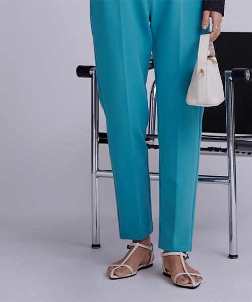 UR'S（ユアーズ）の「クロスデザインストラップフラットサンダル（サンダル・レディース・ブラック/アイボリー/グリーン系その他・S/M/L/LL）」の8枚目の写真