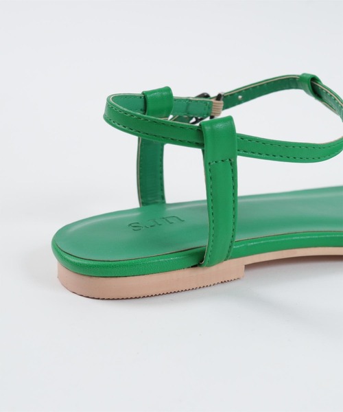 UR'S（ユアーズ）の「クロスデザインストラップフラットサンダル（サンダル・レディース・ブラック/アイボリー/グリーン系その他・S/M/L/LL）」の16枚目の写真