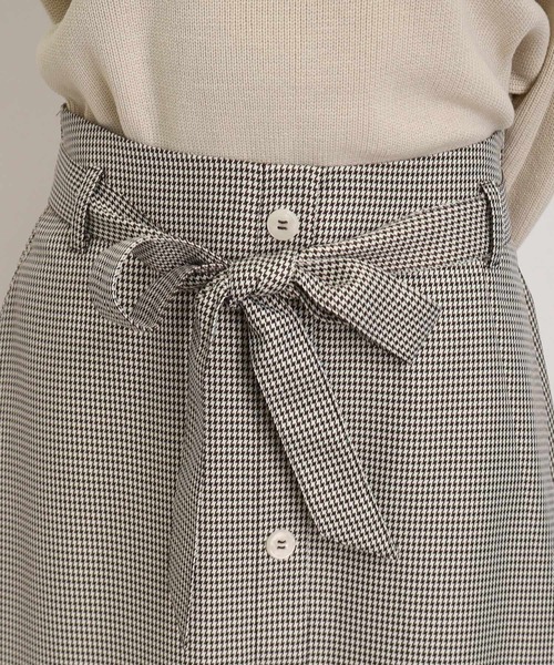 DRESKIP（ドレスキップ）の「◆【コーデの主役】ベルト付フロント釦フレアスカート（スカート・レディース・ブラック/グリーン/ダークブラウン系1・03/02/04）」の8枚目の写真