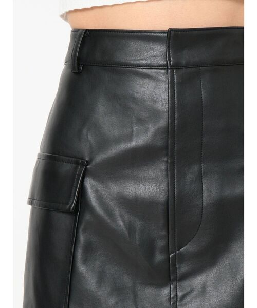 EVRIS（エヴリス）の「フェイクレザーポケットミニスカート（スカート・レディース・ブラック/グリーン/アイボリー・SMALL/MEDIUM）」の22枚目の写真