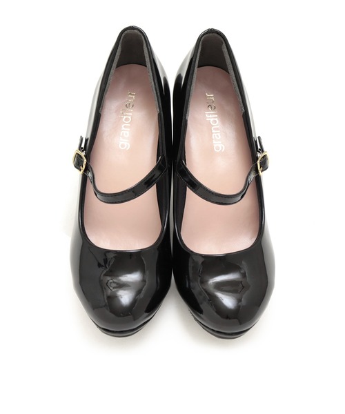 grandfleur（グランドフルール）の「ストーム入りラウンドトゥストラップフォーマルパンプス（パンプス・レディース・ブラック系その他/ブラック・23.0cm/24.5cm/22.5cm/24.0cm/23.5cm）」の6枚目の写真