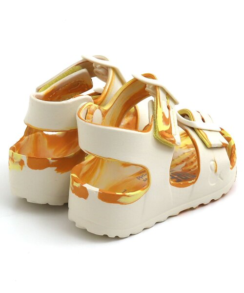 BREEZE(ブリーズ)の「EVAサンダル(サンダル・キッズ・レモンイエロー/イエロー/ピンク/ブラック/ブラウン/ベージュ/ターコイズブルー/ブルー・18/16/15 /13/21/19/17/14/20)」の14枚目の写真