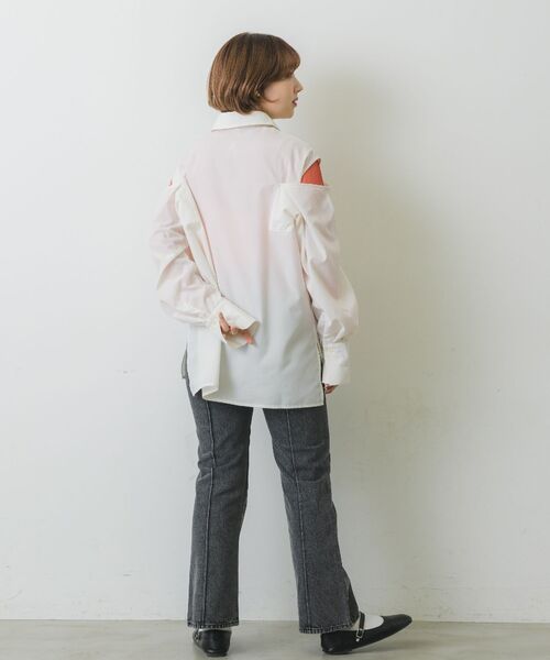 RETRO GIRL(レトロガール)の「肩開き2wayシャツ(シャツ/ブラウス・レディース・グリーン系その他/オフホワイト/ブルー・FREE)」の7枚目の写真