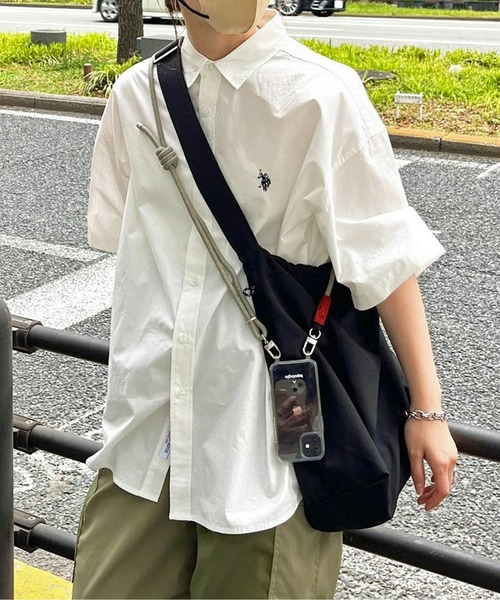 U.S. POLO ASSN.(ユーエスポロアッスン)の「半袖ビッグシャツ(シャツ/ブラウス・メンズ・イエロー/インディゴブルー/ブルー/ホワイト/サックスブルー/ネイビー/ホワイト系その他・MEDIUM/LARGE)」の2枚目の写真