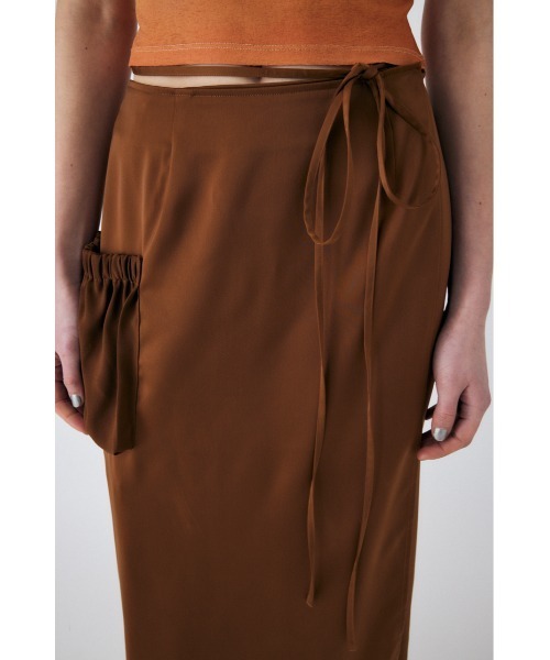 MOUSSY（マウジー）の「WAIST TIE SATIN スカート（スカート・レディース・ライトブルー/ブラウン/オレンジ・1/2）」の13枚目の写真