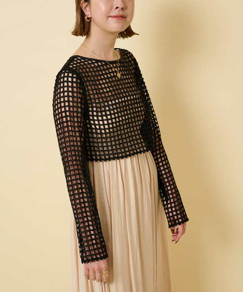 U by SPICK&SPAN（ユーバイスピックアンドスパン）の「フラワーレースプルオーバー（シャツ/ブラウス・レディース・ブラック/アイボリー・FREE）」の3枚目の写真