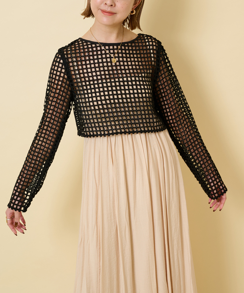 U by SPICK&SPAN（ユーバイスピックアンドスパン）の「フラワーレースプルオーバー（シャツ/ブラウス・レディース・ブラック/アイボリー・FREE）」の4枚目の写真