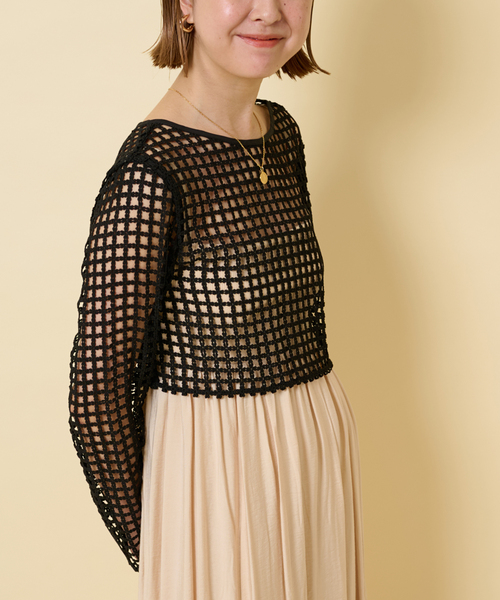 U by SPICK&SPAN（ユーバイスピックアンドスパン）の「フラワーレースプルオーバー（シャツ/ブラウス・レディース・ブラック/アイボリー・FREE）」の5枚目の写真