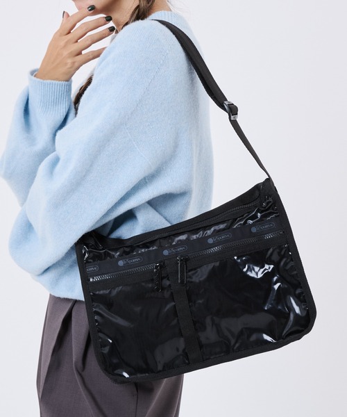 LeSportsac（レスポートサック）の「DELUXE EVERYDAY BAG ブラックシャイン（ショルダーバッグ・レディース・ブラック・FREE）」の9枚目の写真