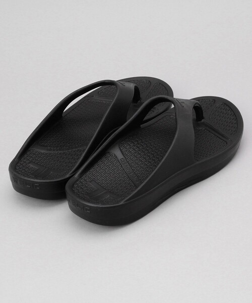 PUBLUX（パブリュクス）の「TELIC/テリック FLIP FLOP トングリカバリーサンダル（サンダル・レディース・ブラック/オフホワイト・MEDIUM/LARGE/X-LARGE/SMALL）」の8枚目の写真