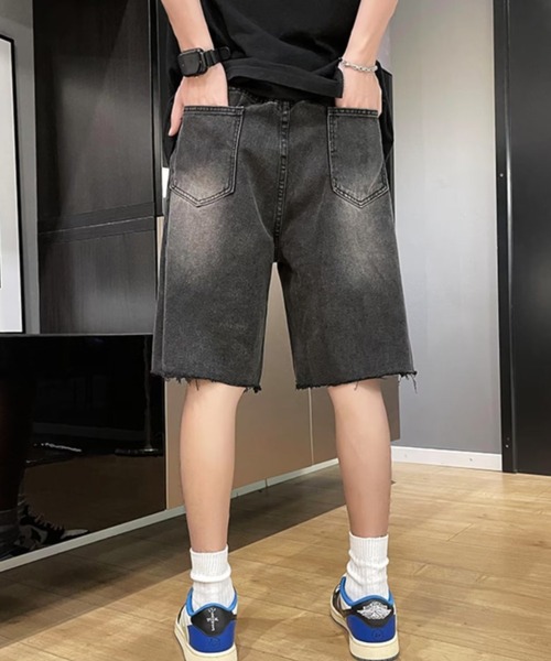 MGV(エムジーヴィー)の「カットオフワイドハーフパンツ(デニムパンツ・メンズ・ブルー/ブラック・X-LARGE/MEDIUM/LARGE)」の5枚目の写真