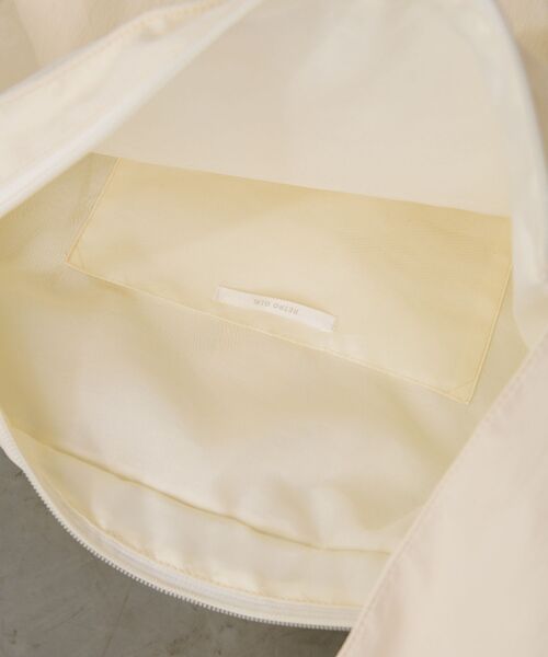 RETRO GIRL(レトロガール)の「BIGショルダーバッグ(ショルダーバッグ・レディース・ナチュラル/ブルー/ブラック・ONE SIZE)」の5枚目の写真