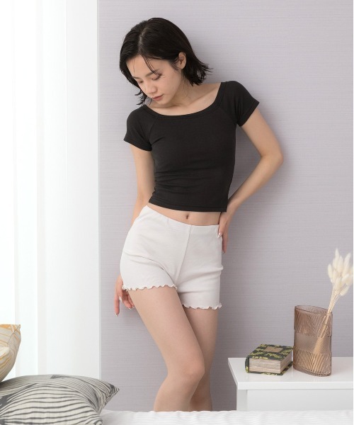 ad thie（アドティエ）の「リブインナーペチパンツ 裾メロー ショートパンツゴム（その他ルームウェア・レディース・ピンクベージュ/ブラック/オフホワイト・FREE）」の10枚目の写真