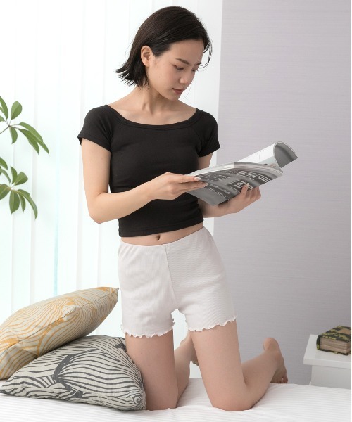 ad thie（アドティエ）の「リブインナーペチパンツ 裾メロー ショートパンツゴム（その他ルームウェア・レディース・ピンクベージュ/ブラック/オフホワイト・FREE）」の13枚目の写真