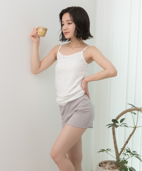 ad thie（アドティエ）の「リブインナーペチパンツ 裾メロー ショートパンツゴム（その他ルームウェア・レディース・ピンクベージュ/ブラック/オフホワイト・FREE）」の4枚目の写真