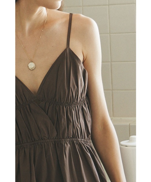 marjour(マージュール)の「CAMISOLE TIERED ONEPIECE(ワンピース・レディース・ブラック/ブラウン・M)」の14枚目の写真