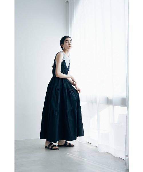 marjour(マージュール)の「CAMISOLE TIERED ONEPIECE(ワンピース・レディース・ブラック/ブラウン・M)」の19枚目の写真