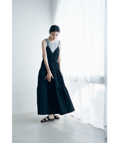 marjour(マージュール)の「CAMISOLE TIERED ONEPIECE(ワンピース・レディース・ブラック/ブラウン・M)」の20枚目の写真