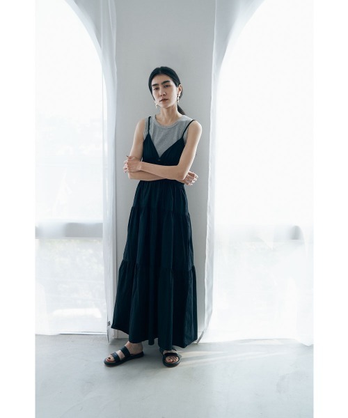 marjour(マージュール)の「CAMISOLE TIERED ONEPIECE(ワンピース・レディース・ブラック/ブラウン・M)」の21枚目の写真