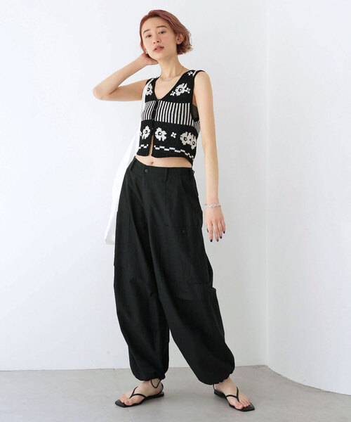 SLOBE citron.（スローブシトロン）の「SLOBE citron. Flowerニットベスト（ベスト・レディース・ブラック・FREE）」の8枚目の写真