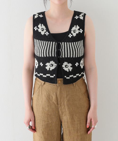 SLOBE citron.（スローブシトロン）の「SLOBE citron. Flowerニットベスト（ベスト・レディース・ブラック・FREE）」の3枚目の写真