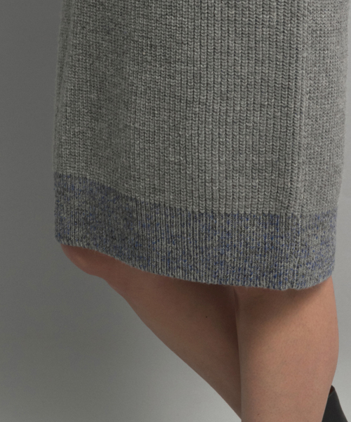 AMERICAN RAG CIE(アメリカンラグシー)の「MUNICH×AMERICAN RAG CIEラムウール片畦Vネックニットワンピース/212-MUM-MN152K08【WEB限定】(ワンピース・レディース・ブラック/グレー系その他・FREE)」の6枚目の写真