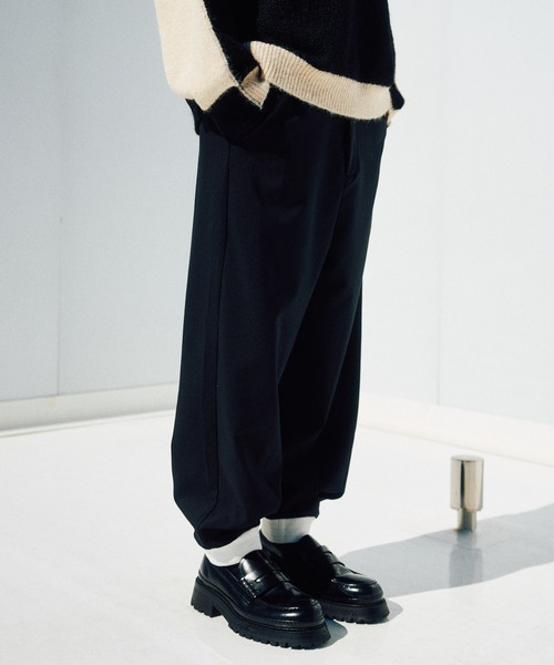 DOOPZ（ドープス）の「LOOSE RIB JOGGER PANTS / ルーズリブジョガーパンツ（その他パンツ・メンズ・ベージュ/ブラック・LARGE/MEDIUM/SMALL）」の4枚目の写真