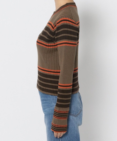 LOWRYS FARM（ローリーズファーム）の「ソデボタンマルチボーダーＬＳ　974483（ニット/セーター・レディース・アイボリー/ブラウン/パープル・FREE）」の15枚目の写真