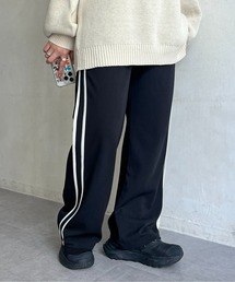 サイドラインパンツ