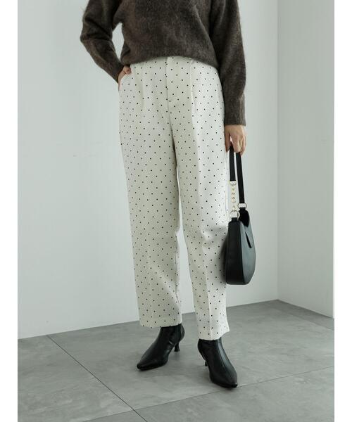 Te chichi(テチチ)の「タックパンツ(ドット/無地)(その他パンツ・レディース・ブラック/オフホワイト/グレー/ホワイト・F)」の1枚目の写真