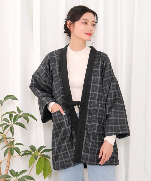 KYOETSU(キョウエツ)の「リバーシブルフリース半纏 C(その他アウター・レディース・ブラック×ホワイト/ブラウン系その他/レッド系その他/エンジ/ネイビー系/ブラック系その他/グレー×ホワイト/ネイビー系2・M/L)」の1枚目の写真