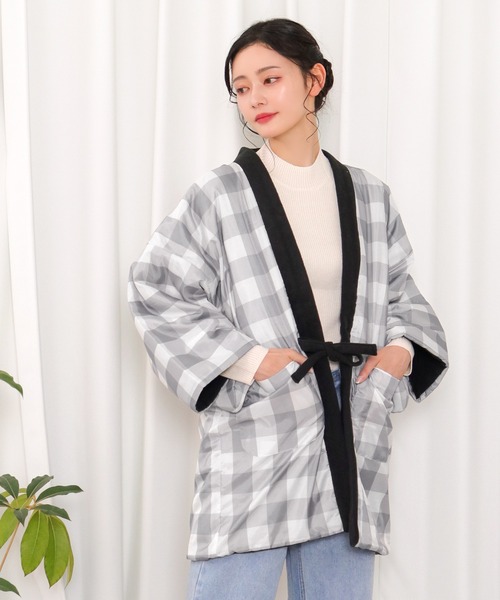 KYOETSU(キョウエツ)の「リバーシブルフリース半纏 C(その他アウター・レディース・ブラック×ホワイト/ブラウン系その他/レッド系その他/エンジ/ネイビー系/ブラック系その他/グレー×ホワイト/ネイビー系2・M/L)」の3枚目の写真