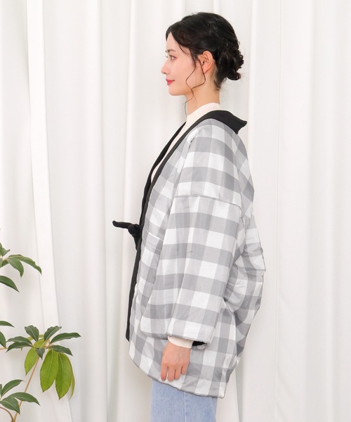 KYOETSU(キョウエツ)の「リバーシブルフリース半纏 C(その他アウター・レディース・ブラック×ホワイト/ブラウン系その他/レッド系その他/エンジ/ネイビー系/ブラック系その他/グレー×ホワイト/ネイビー系2・M/L)」の16枚目の写真