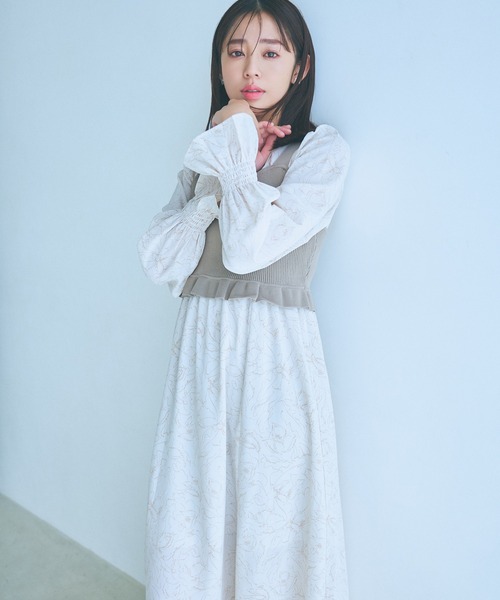 mysty woman(ミスティウーマン)の「ニットビスチェSET花ワンピース 102502(ワンピース・レディース・ライトグリーン/ベージュ/オフホワイト・FREE)」の11枚目の写真