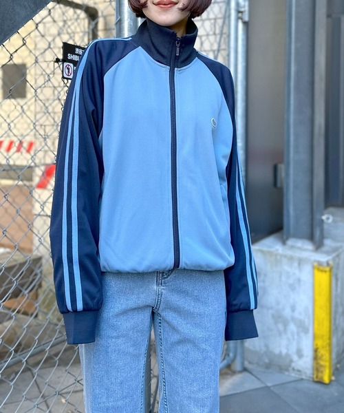 LEPSIM(レプシィム)の「配色トラックジャケット 991192(ジャージ・レディース・グレー/オフホワイト/ブルー/ネイビー・FREE)」の19枚目の写真