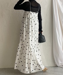 She's Closet（シーズクローゼット）の「バックリボンハイウエストボリュームフレアロング丈水玉ドットティアードキャミワンピース（ワンピース）」